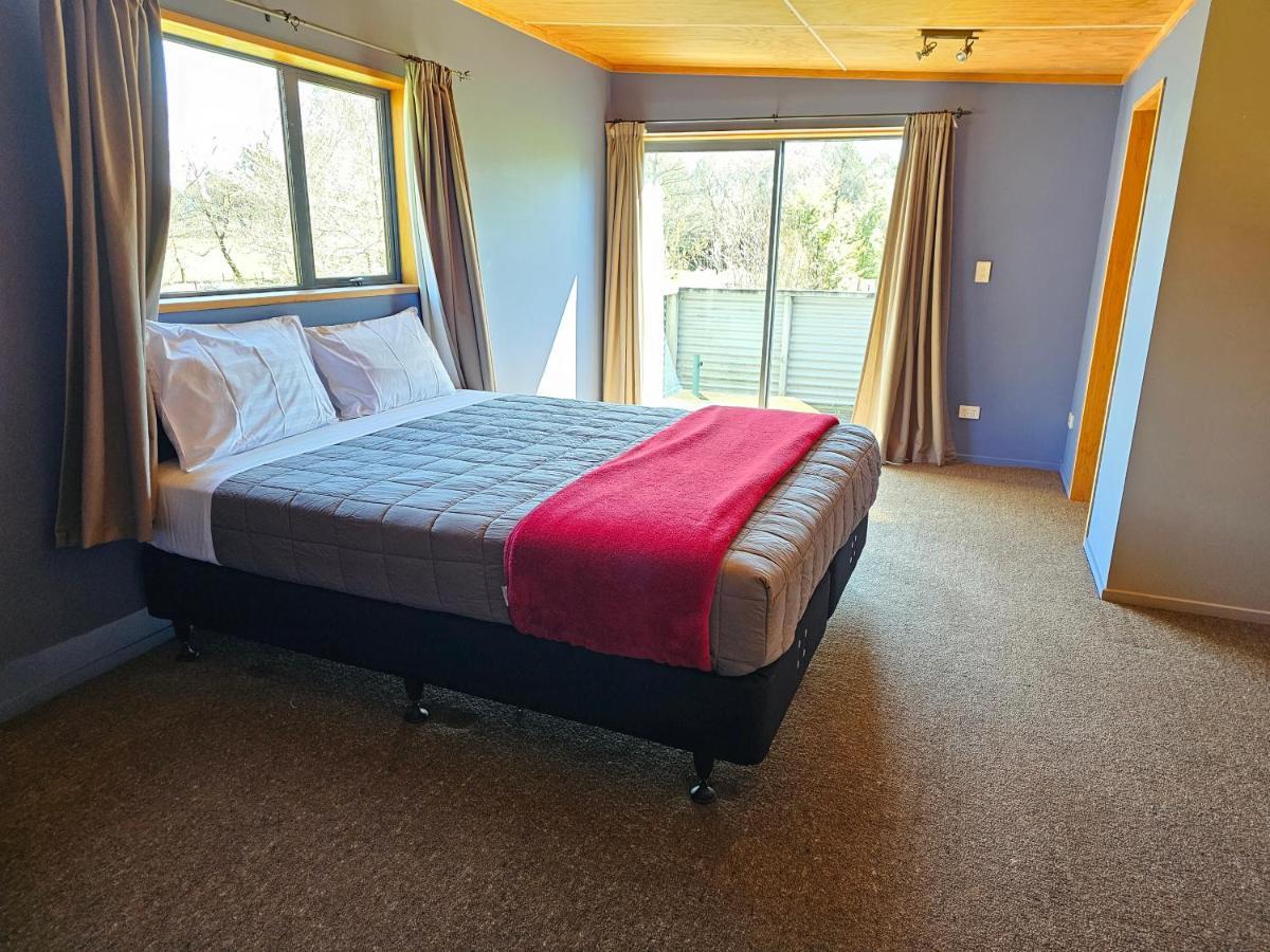 Te Anau Farm Cottage Ngoại thất bức ảnh